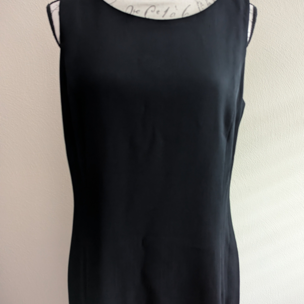 Elegant Black Sleeveless Dress